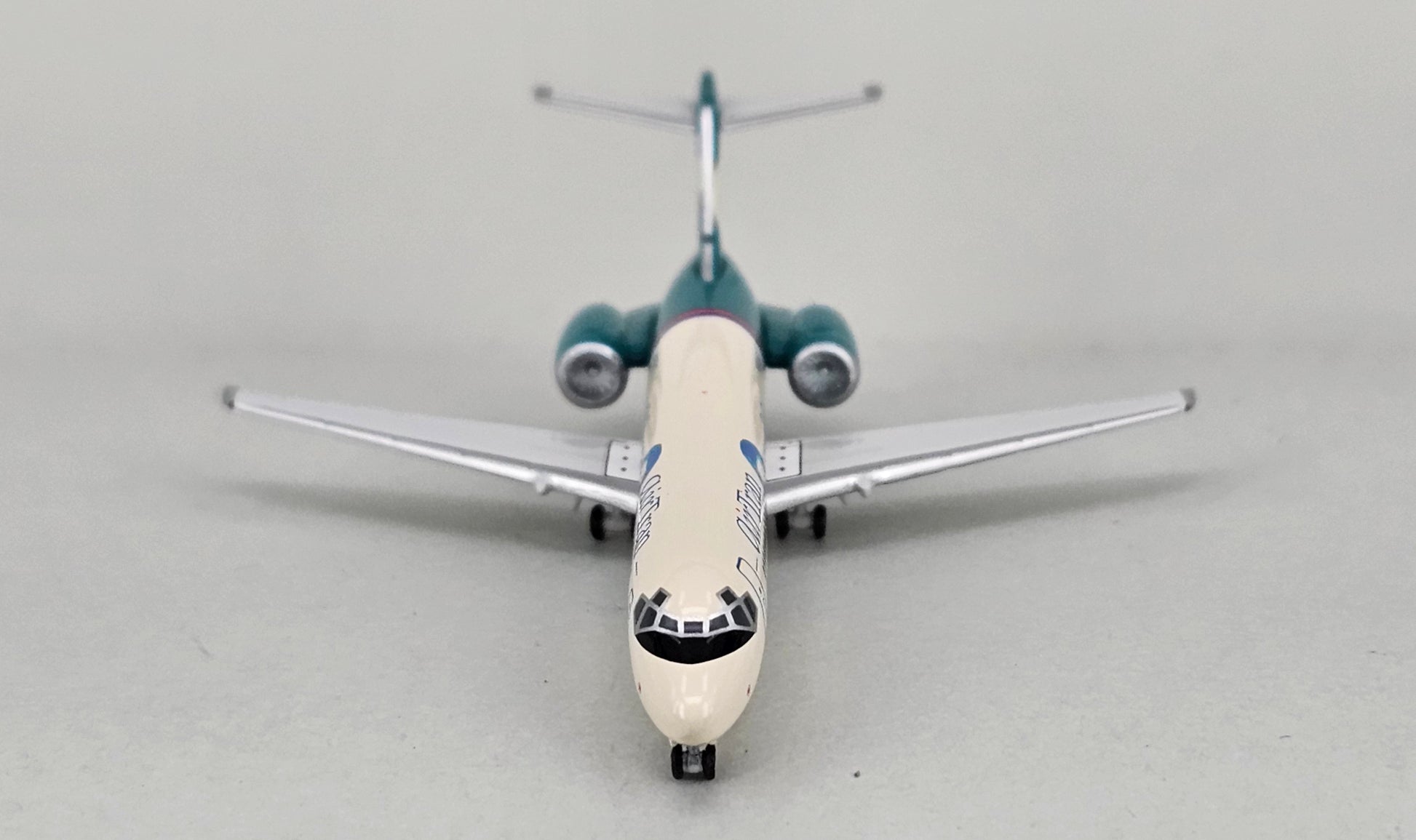 Gemini Jets Limited Edition 1:400 Scale Diecast Boeing 717-200 'airTran' Reg. Number N933AT - Chester Model Centre