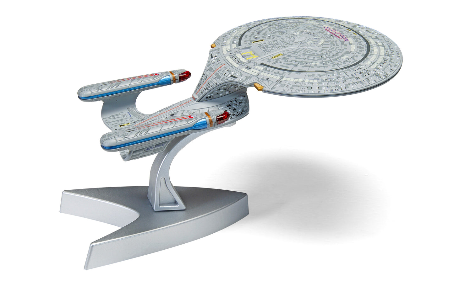 Corgi CC96611 Star Trek - USS Enterprise NCC-1701-D (The Next Generation) - Chester Model Centre
