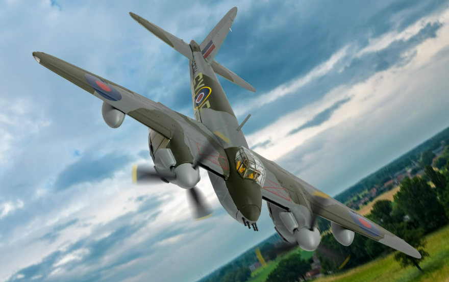 CORGI Aviation Archive AA32822 1:72 Die Cast Model De Havilland Mosquito FB.VI LR364/SY-E Wg Cdr John R.D 'Bob' Durham