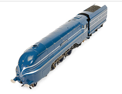 Hornby R30556 LMS - Streamlined 6220 'Coronation' with figure - Limited Edition (150th Anniversary Collection)