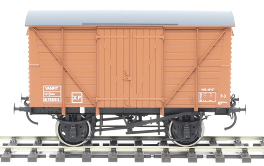 DAPOL 7F-056-013 BR Standard Planked Van Diag 208 Bauxite B758511 - Chester Model Centre