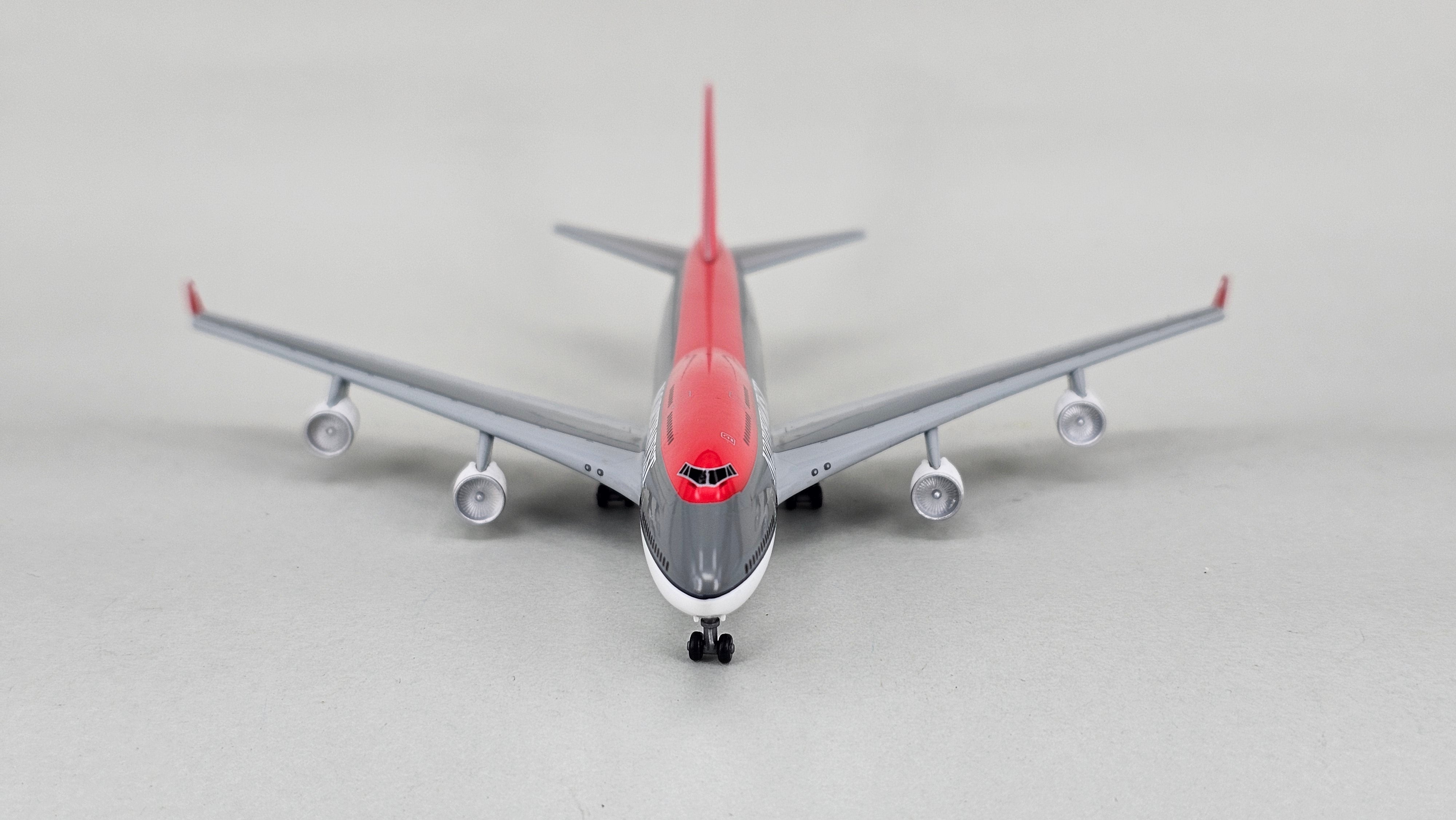Dragon Wings Premiere Collection 1:400 Scale Die-cast Boeing 747