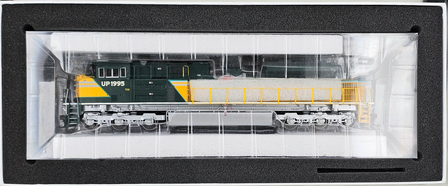 GENESIS #G68571 HO Gauge SD70ACe Chicago & North Western Heritage #1995 (DCC Ready - 8 or 9 pin)