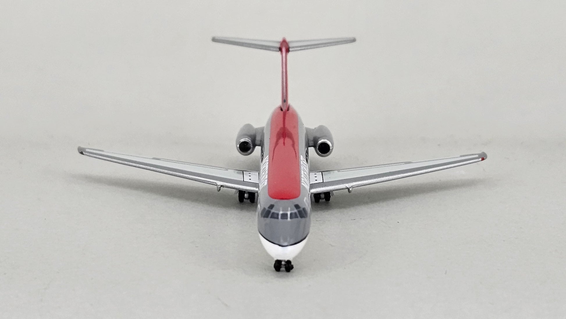 Gemini Jets Limited Edition 1:400 Scale Die-cast McDonnell Douglas DC-9-30 'Northwest' Model Aircraft. Rg No.N612NW - Chester Model Centre
