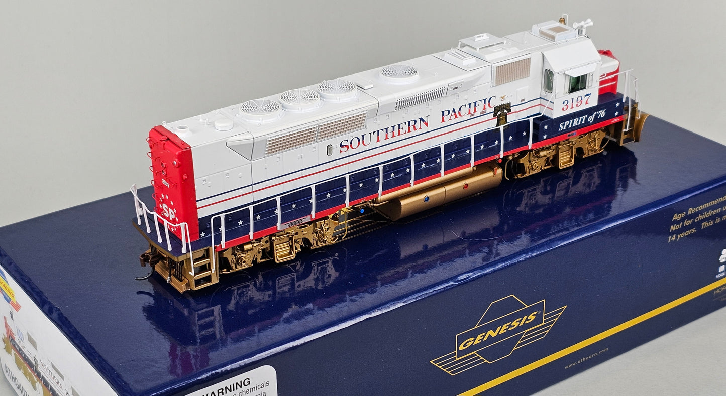 ATHEARN Genesis HO Scale ATHG40758 Southern Pacific GP40P-2 No.3197 'Spirit of '76' Livery (DCC Ready - 21 pin socket) - Chester Model Centre