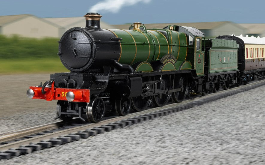 HORNBY R30402 GWR - Castle Class - 5081 'Lockheed Hudson' Era 3 - Grouping (1923 - 1947) DCC Ready 21 Pin