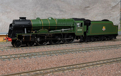 HORNBY R30415 BR (Early) - Patriot Class - 'Sir Robert Turnbull' 45540 DCC Ready - 21 Pin
