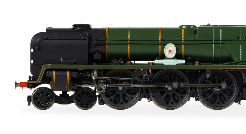 HORNBY R30485 BR - Battle of Britain Class (Rebuilt) - '303 Squadron' - 34053