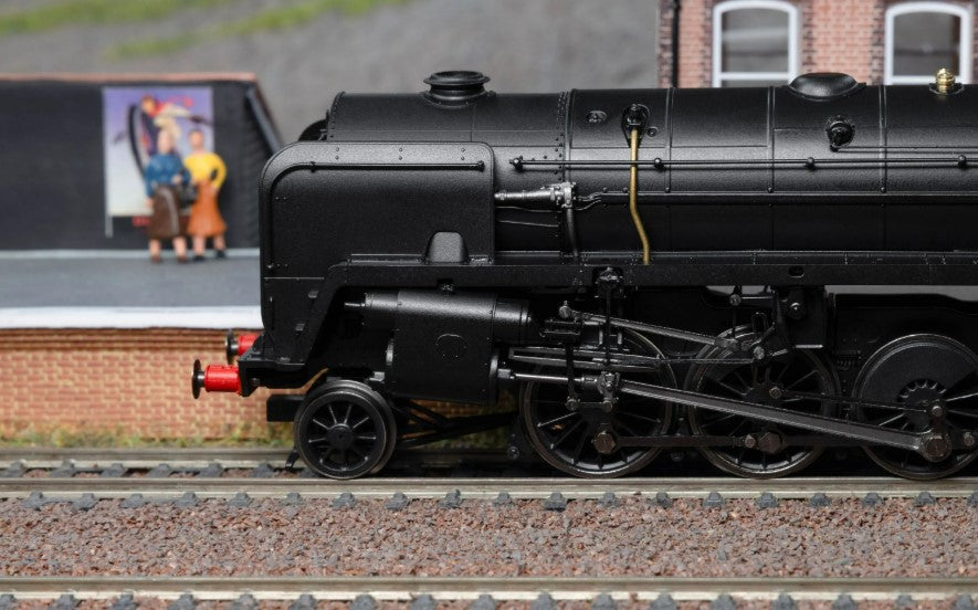 HORNBY R30486 BR (Early) - Class 9F - 92031 (DCC Ready - 21 Pin) Era 4 - 1948 - 1956
