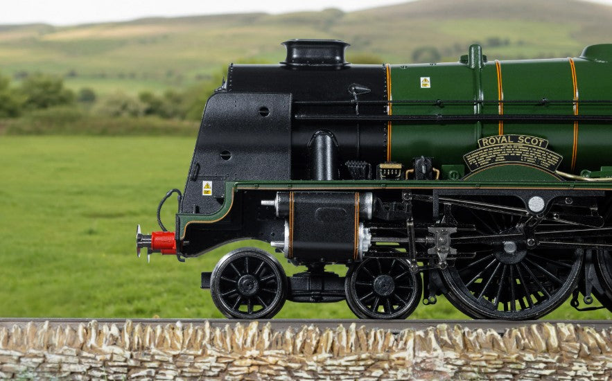 HORNBY R30500 BR - Royal Scot Class - 'Royal Scot' - 46100 (The One:One Collection. Era 11 2014 - Present Day) DCC Ready - 21 Pin