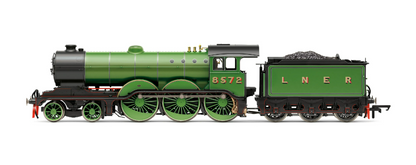 HORNBY R30502 LNER B12 Class Locomotive 4-6-0 No.8572 DCC Ready - 8 Pin