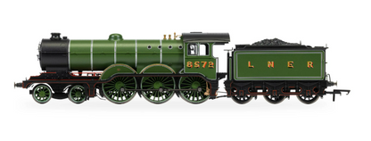 HORNBY R30502 LNER B12 Class Locomotive 4-6-0 No.8572 DCC Ready - 8 Pin