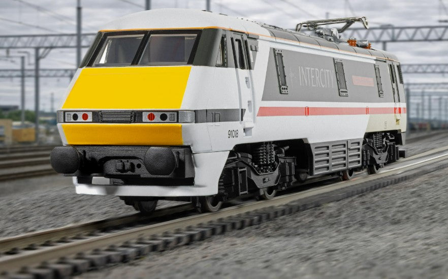 HORNBY Railroad R30527 BR Intercity Class 91 'Robert Louis Stevenson' No 90018