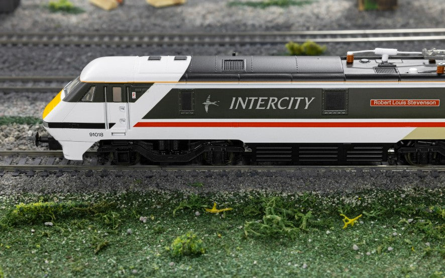 HORNBY Railroad R30527 BR Intercity Class 91 'Robert Louis Stevenson' No 90018