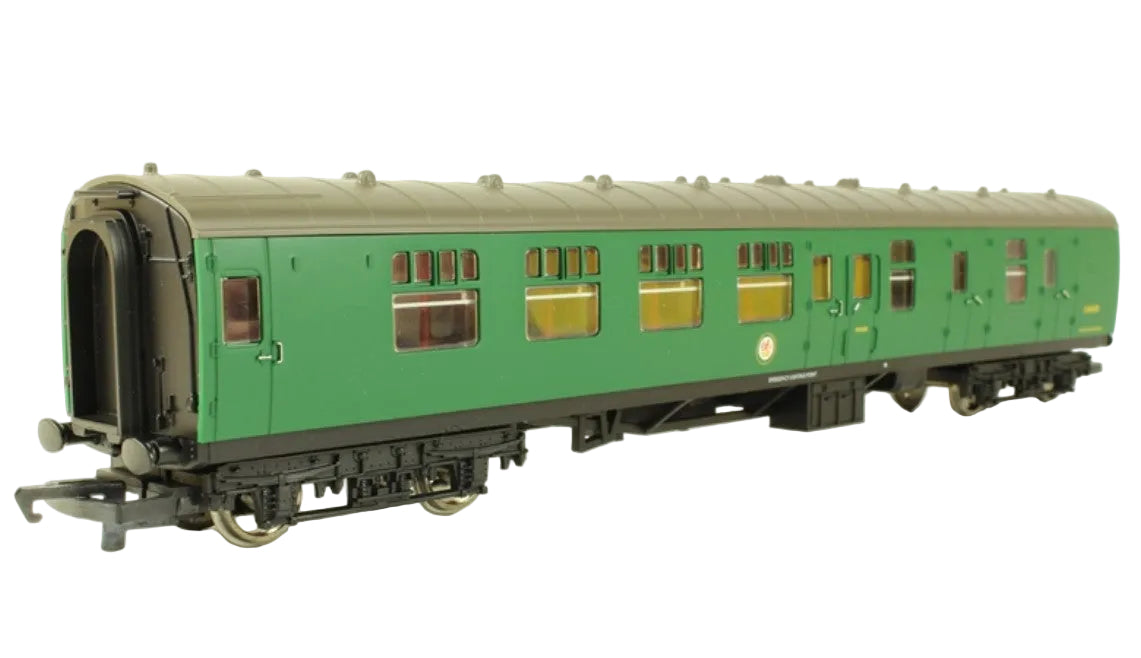 Hornby R4114B BR Mk1 Brake Coach No.S34248 Southern Region Green - Chester Model Centre