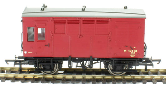 HORNBY R6679A BR (Ex LMS) Horse Box No.M42178 Maroon Livery