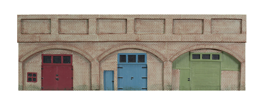 R7367 Low Relief Viaduct with Lock Ups x 2 (Red Brick)