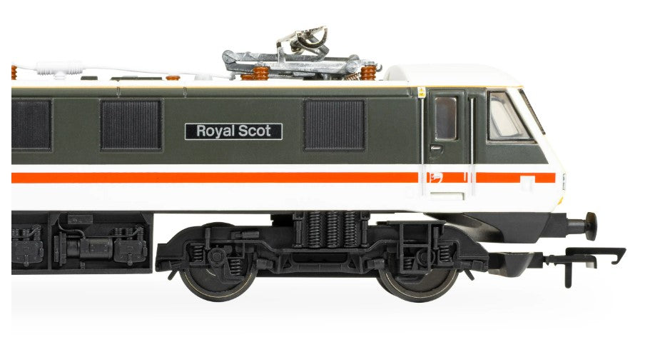 HORNBY R30529 RailRoad: BR - Intercity Class 90 - 'Royal Scot' 90001 DCC Ready - 21 Pin