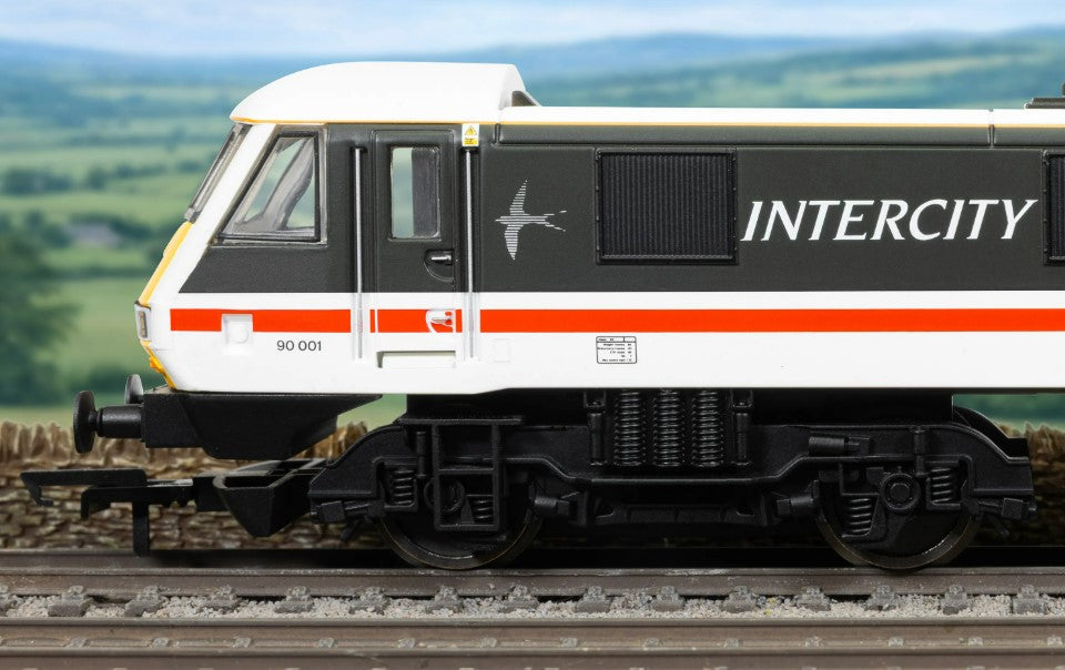 HORNBY R30529 RailRoad: BR - Intercity Class 90 - 'Royal Scot' 90001 DCC Ready - 21 Pin