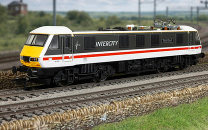 HORNBY R30529 RailRoad: BR - Intercity Class 90 - 'Royal Scot' 90001 DCC Ready - 21 Pin