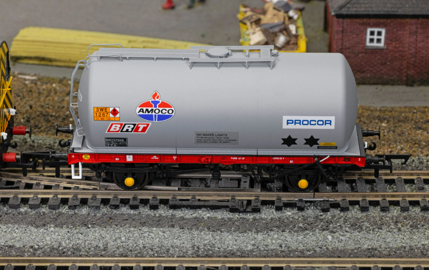 HORNBY R60333 Amoco - TTA Class A - 57502 - Tank Wagon - Chester Model Centre