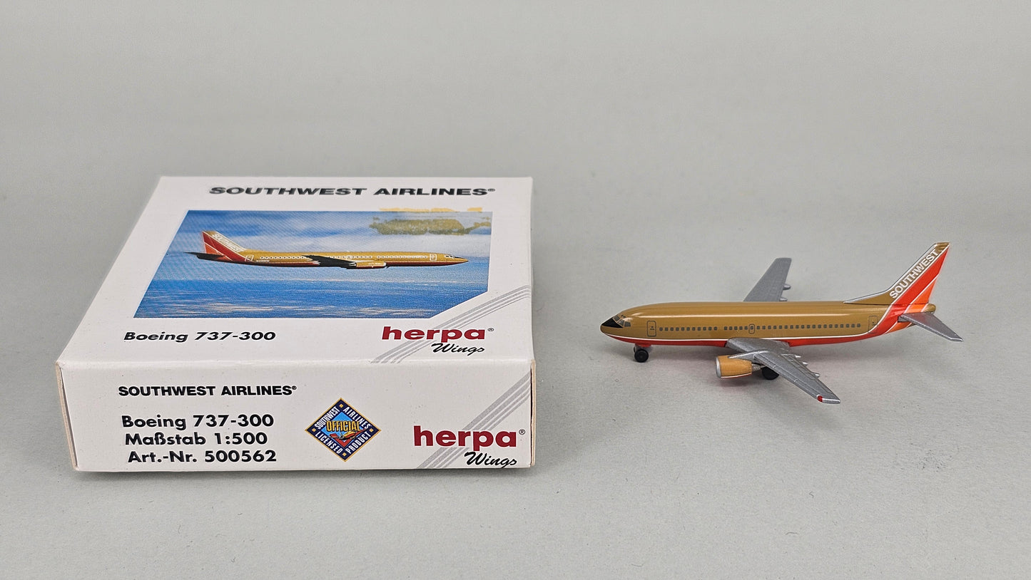Herpa Wings 500562 Southwest Airlines Boeing 737-300 (1:500) - Chester Model Centre