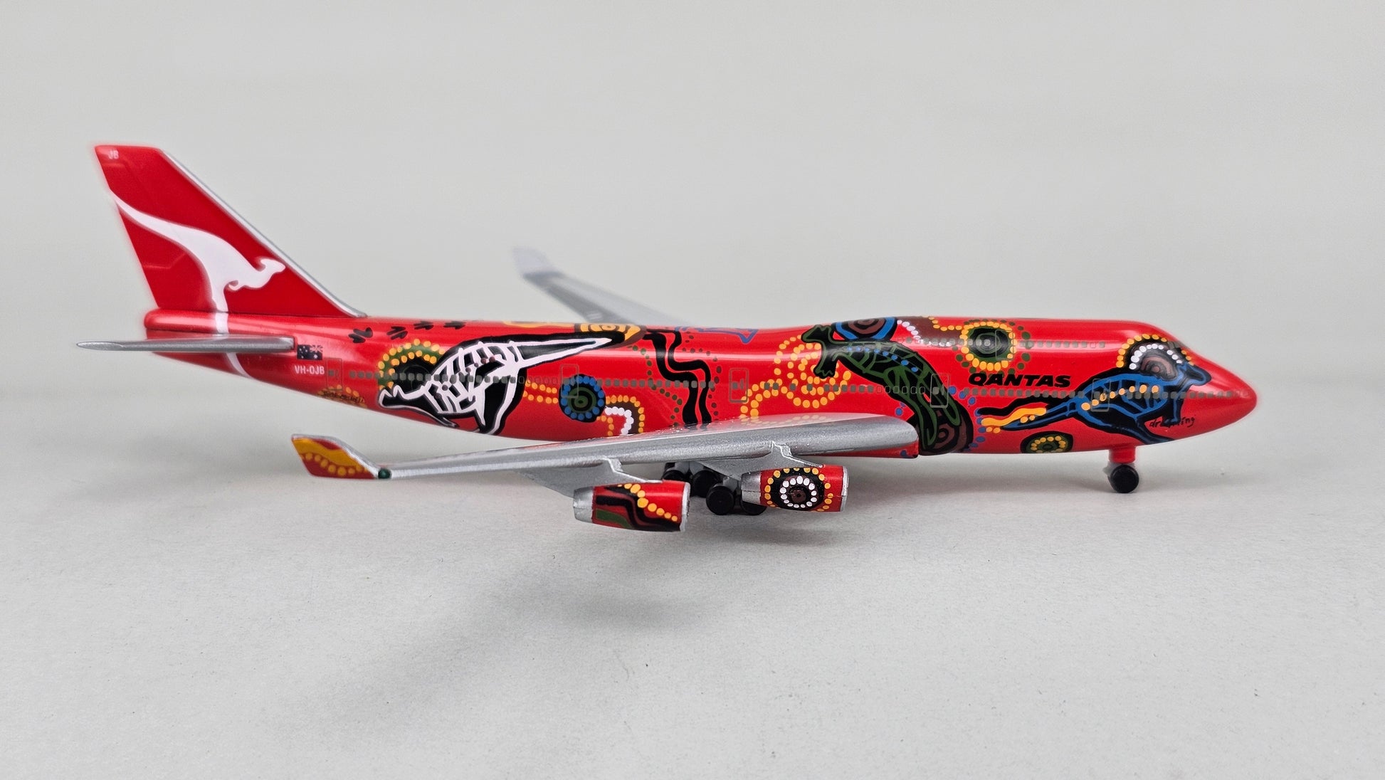 Herpa Wings 1:500 Scale Die-cast Boeing 747-400 Quantas 'Wunala Dreaming' Model Aircraft. Reg No.VH-OJB - Chester Model Centre