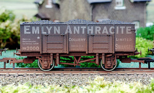Dapol OO GAUGE 20T STEEL MINERAL WAGON EMLYN ANTHRACITE WEATHERED - Chester Model Centre
