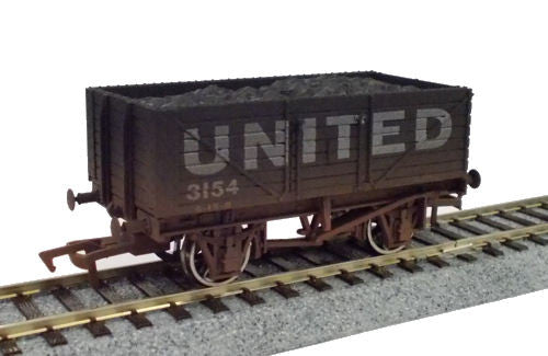 Dapol OO GAUGE 7 PLANK WAGON UNITED 3154 WEATHERED - Chester Model Centre