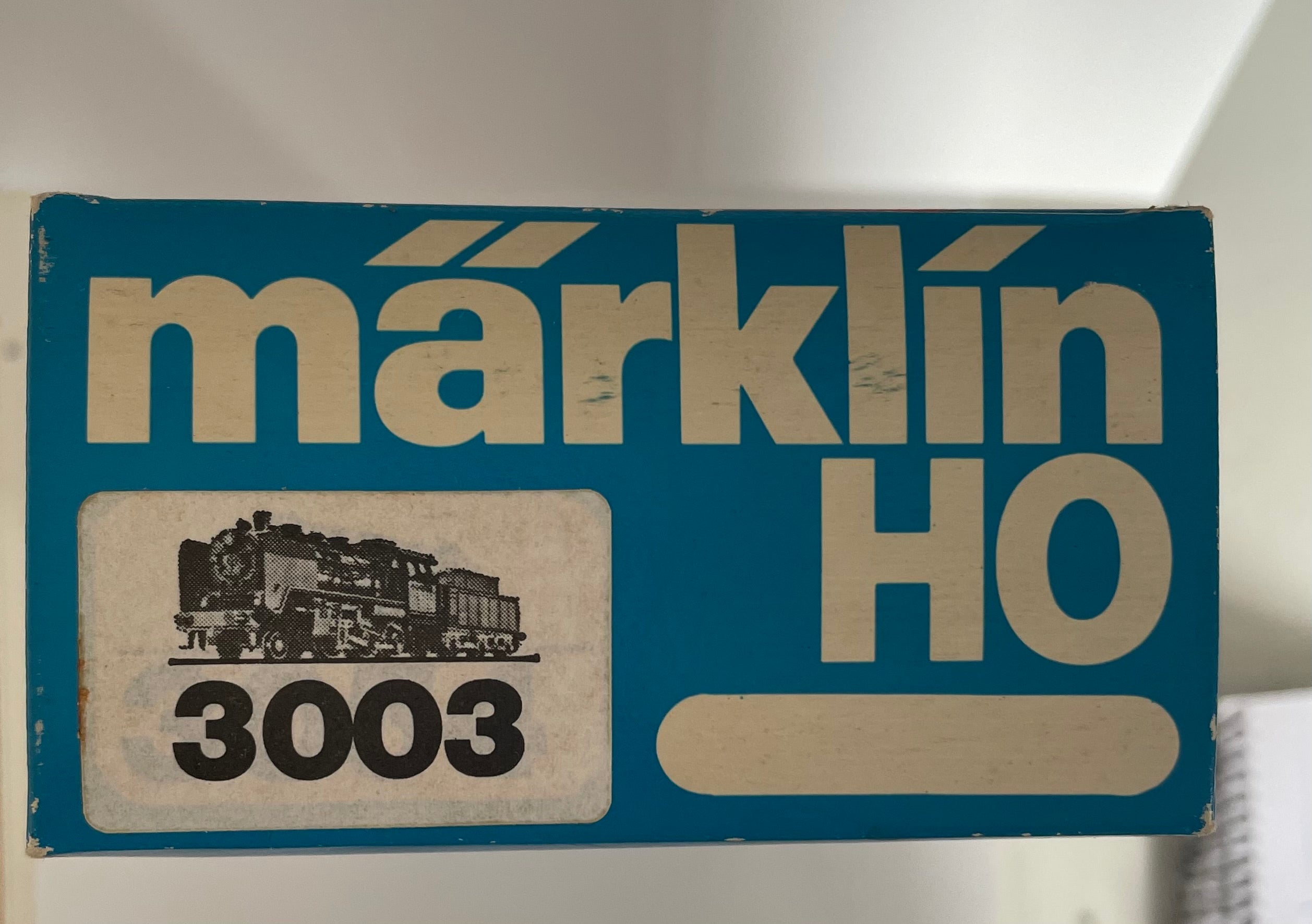 Marklin 3-Rail 3003 DB Steam Locomotive 24058 – Chester