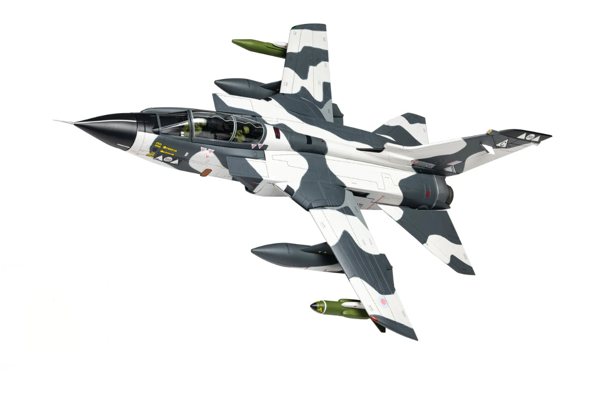 Corgi AA29402 Panavia Tornado GR1A ZA371/C, RAF No.II(AC) Sqn - Chester Model Centre