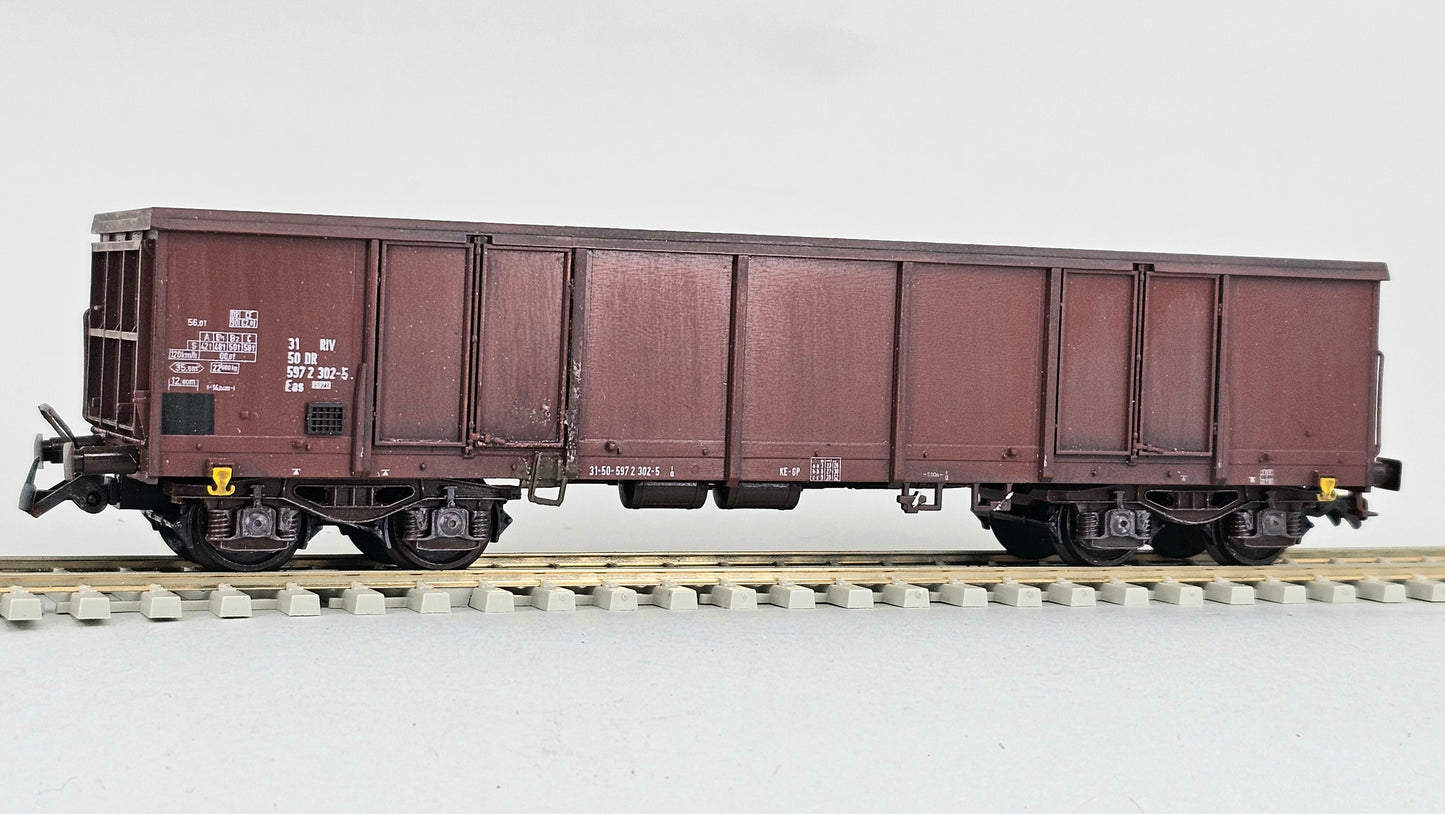 Klein HO Gauge #3402 Bogie Freight Wagon with load