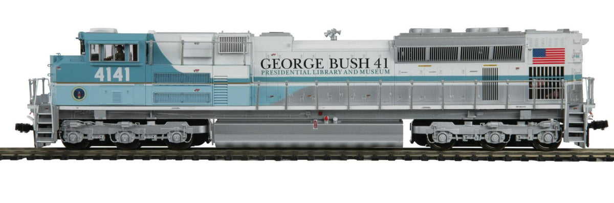 MTH TRAINS HO Gauge #80-2013-0 SD70ACe Locomotive George H. Bush #4141 (DCC Ready - 8 Pin)