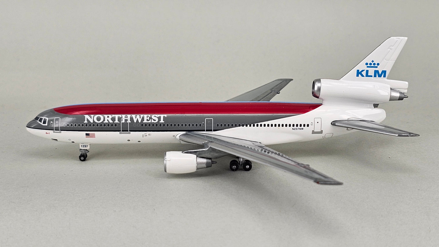 Gemini Jets II Limited Edition 1:400 Scale Die-cast McDonnell