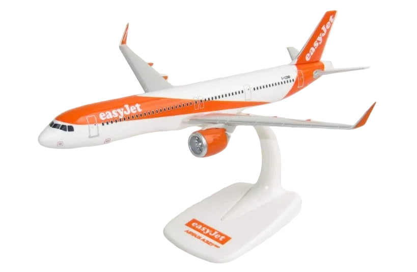 PPC HOLLAND #PPC222925 - 1/200 Scale AIRBUS A321 Neo easyJet Reg:G-UZMB