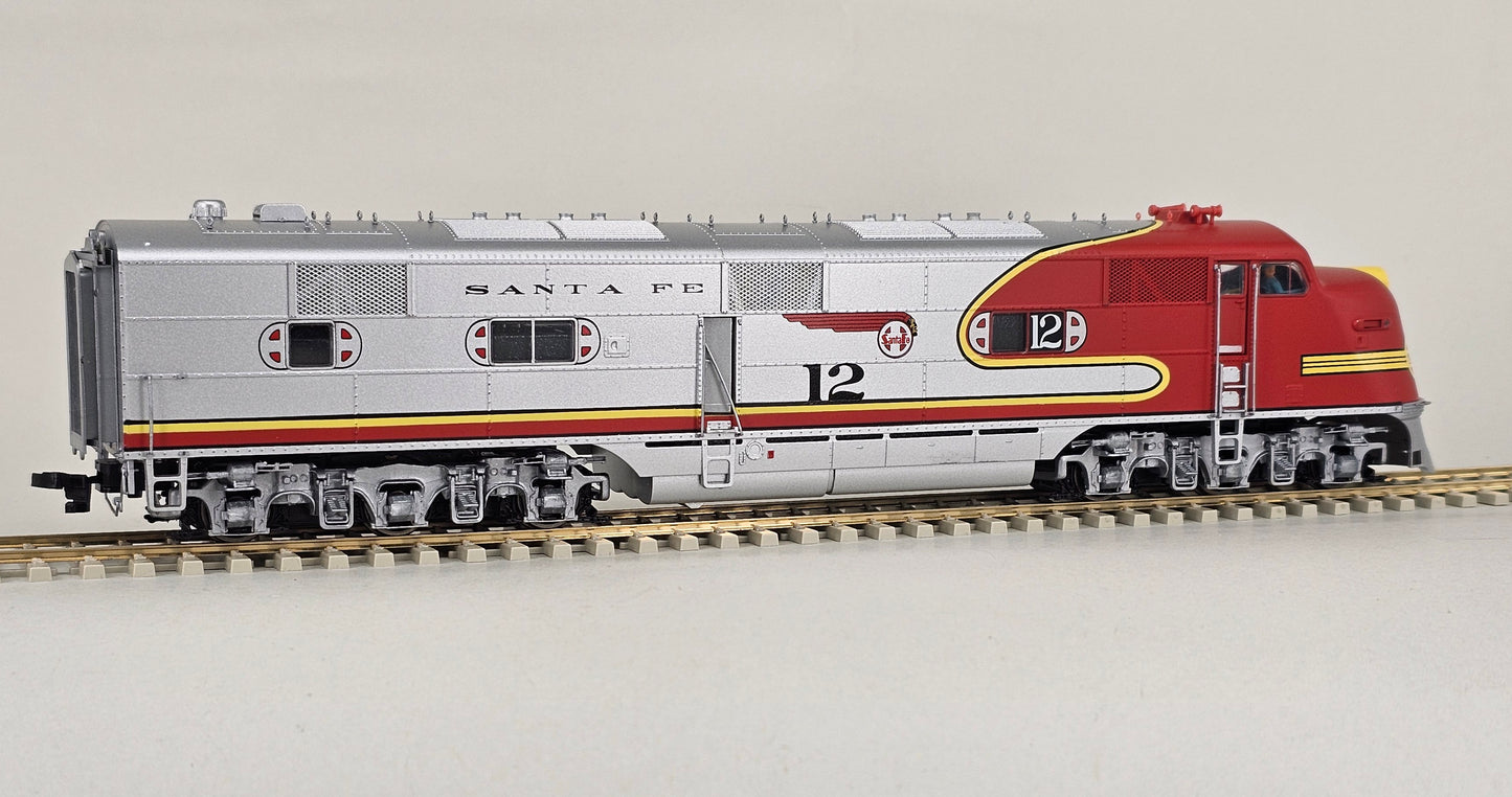 PROTO 2000 SERIES 23224 AT&SF E6 Locomotive No.12 - Chester Model Centre
