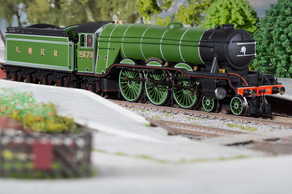 SALE - Hornby R30216 LNER, A3 Class, No.2573 'Harvester' (diecast footplate and flickering firebox) - Era 3 - Chester Model Centre