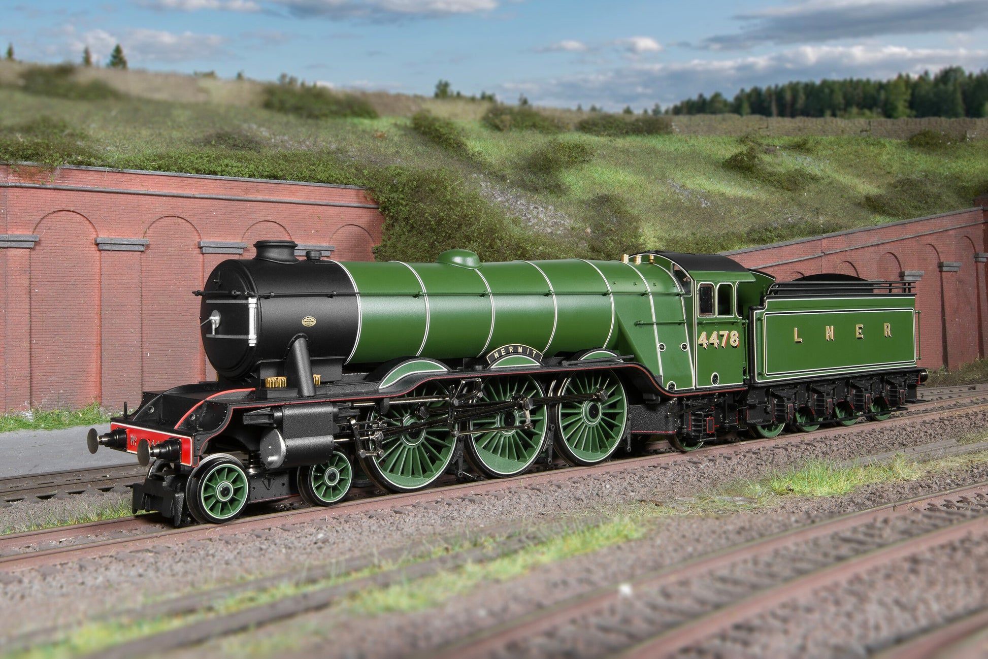 Hornby R30270 LNER, Class A1, 4-6-2, 4478 'Hermit': Big Four Centenary Collection- Era 3 - Chester Model Centre