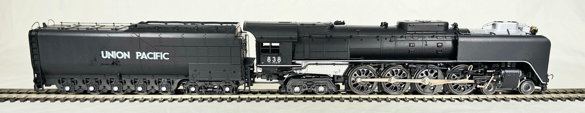 RIVAROSSI HO Gauge #5428 Union Pacific 4-8-4 Steam Locomotive No.838 - Chester Model Centre