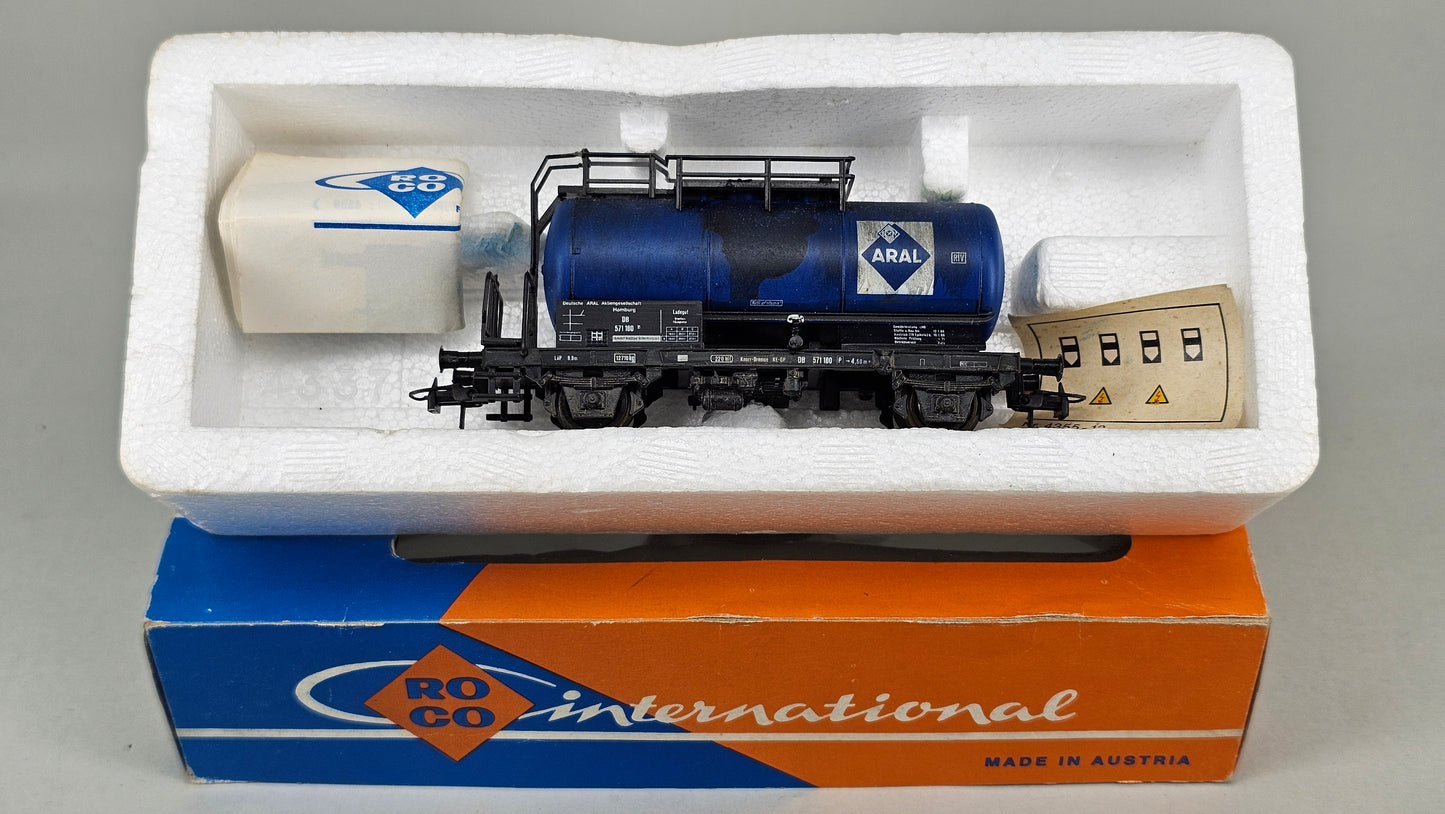 Roco 4336C 'ARAL'  Two-axle Tank Wagon Blue - Chester Model Centre