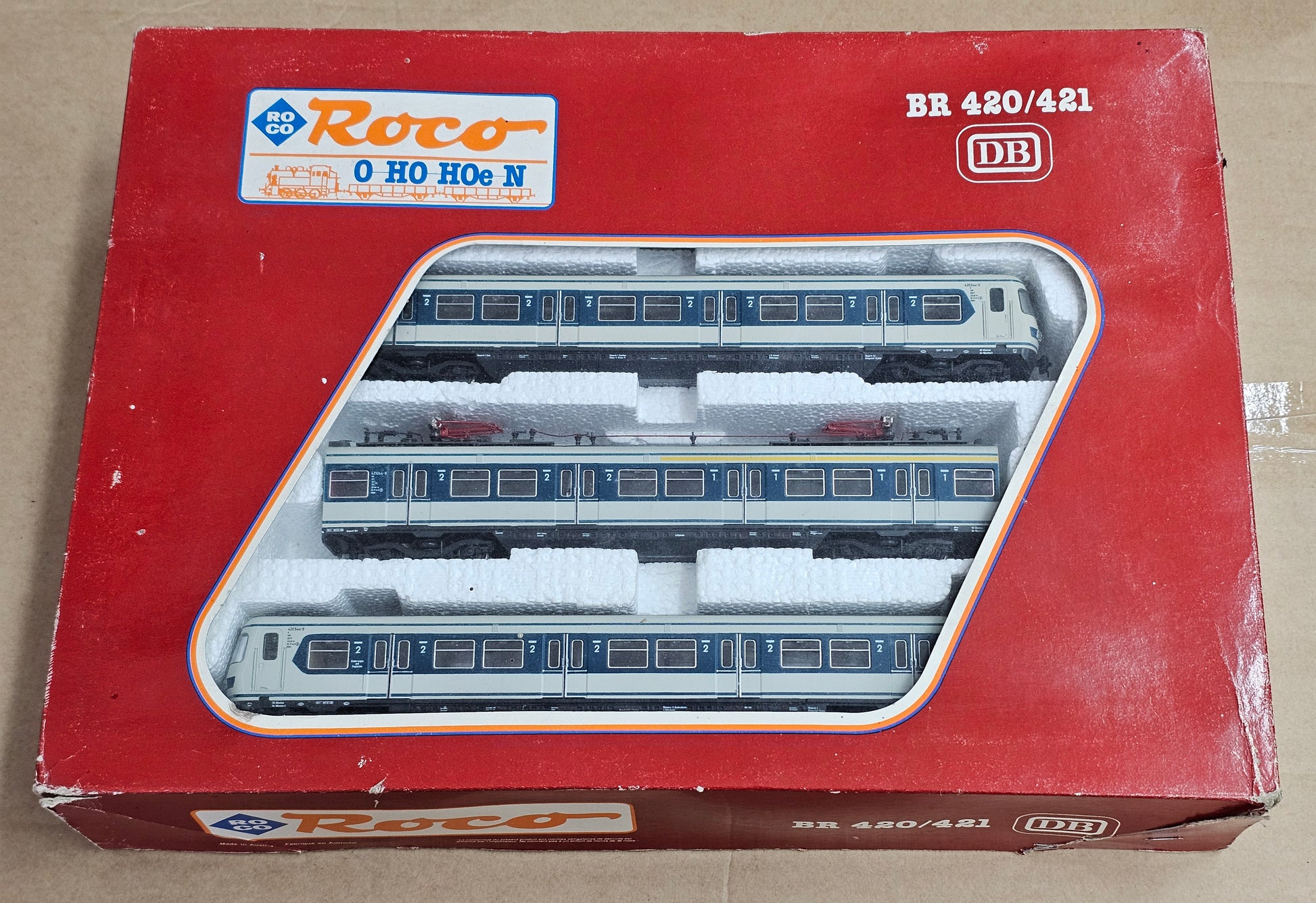 Roco 43002 HO Scale BR 420/421 Deutsche Bundesbahn (DB) S-Bahn Coach Set of 3 - Chester Model Centre