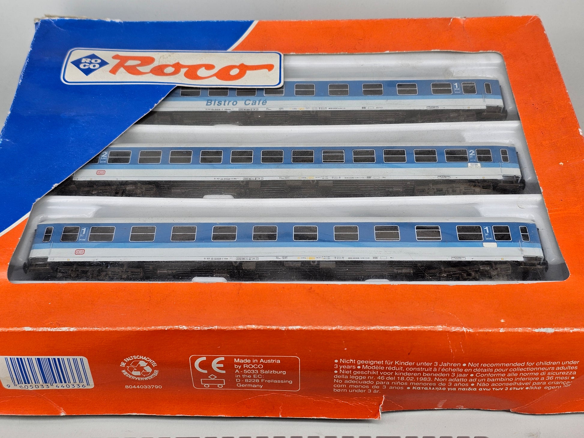 Roco 44033 HO Scale InterRegio Passenger Coaches of the Deutsche Bundesbahn Set of 3 - Chester Model Centre