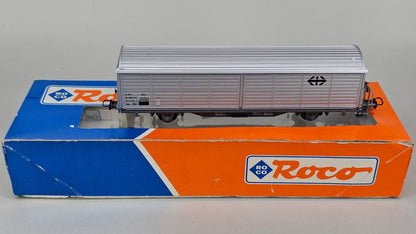 Roco 46173 Silver Sliding Wall Wagon - Chester Model Centre