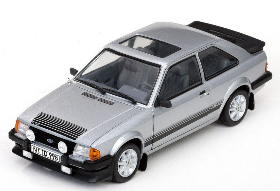 SUNSTAR (H4998R) 1/18 Scale FORD ESCORT RS1600i 1984 Strato Silver RHD UK EXC LTD - Chester Model Centre