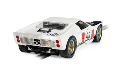 SCALEXTRIC C4619A Ken Miles - Triple Car Pack - Triple Car Pack - Shelby GT350, Shelby Cobra and Ford GT40 MkII