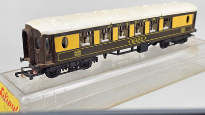 Triang HORNBY R228 Pullman Coach 'MARY' - Unglazed windows - Chester Model Centre