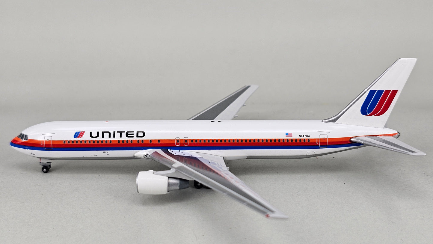 Gemini Jets II Limited Edition 1:400 Scale Die-cast United Airlines 767-300 Model Aircraft Reg: N647UA - Chester Model Centre