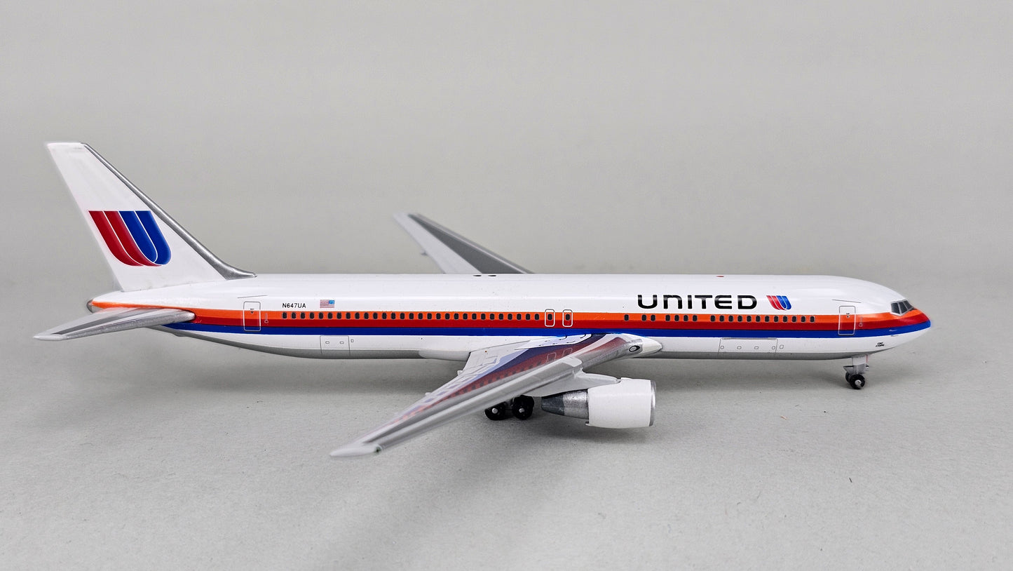 Gemini Jets II Limited Edition 1:400 Scale Die-cast United Airlines 767-300 Model Aircraft Reg: N647UA - Chester Model Centre