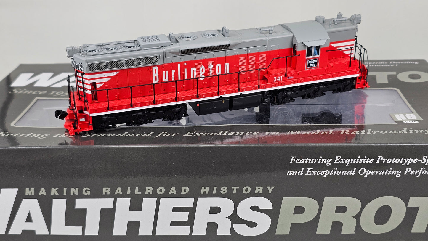 WALTHERS PROTO HO Scale 920-48626 EMD SD9 Locomotive CB&Q (Chicago, Burlington & Quincy Railway)#341 (DCC Ready)