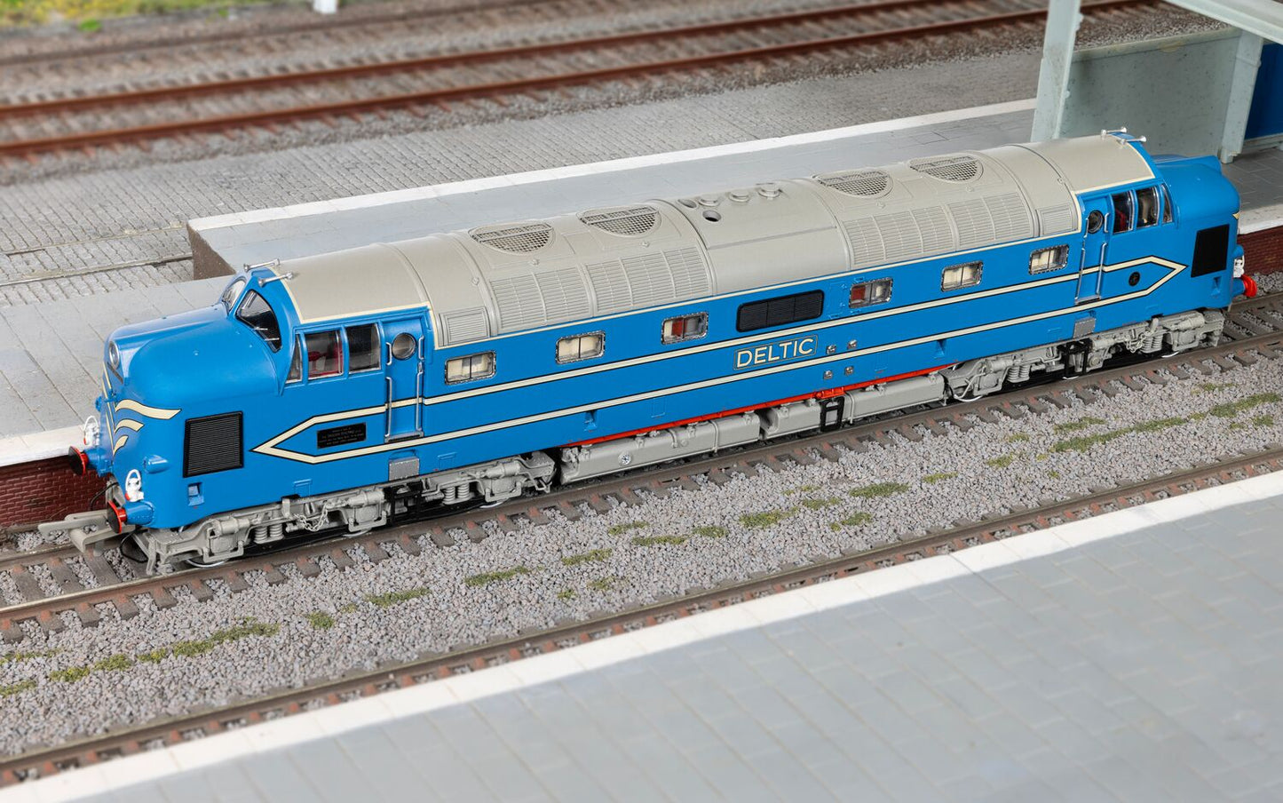 Hornby Dublo R30297 BR - English Electric - DP1 'Deltic' - c.1955 - Chester Model Centre